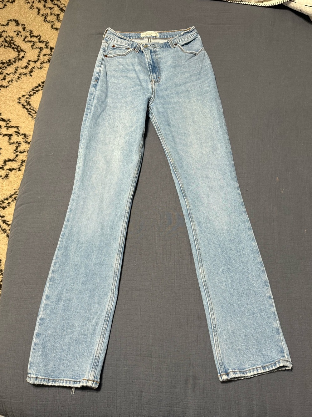 Abercrombie & Fitch 90’s Slim Straight Ultra High Rise Light Blue Women's jeans